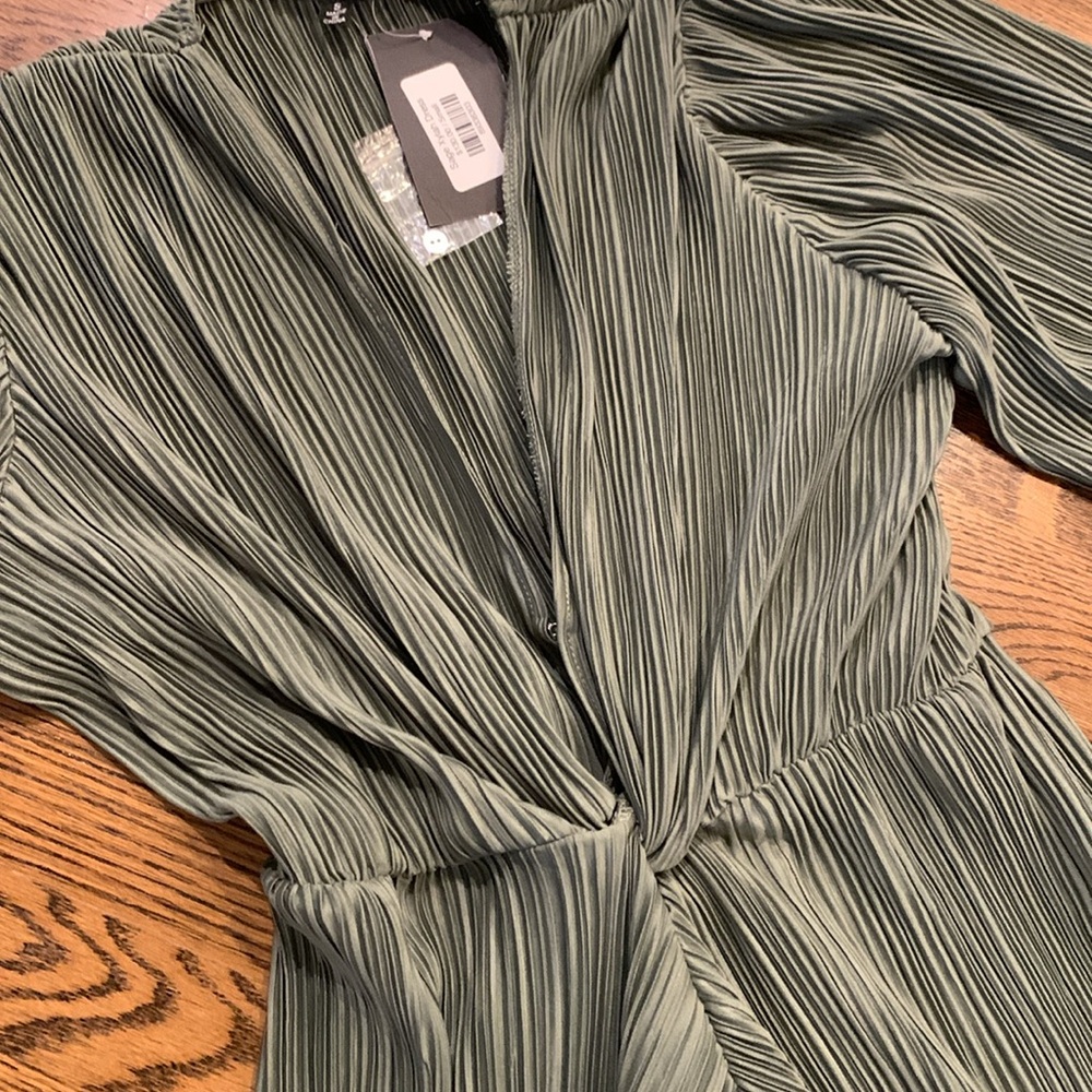 4SI3NNA Green Maxi Dress NWT
